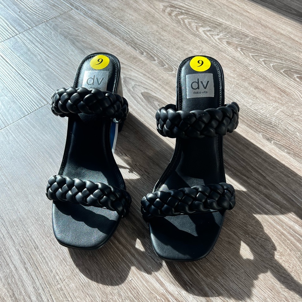 Dolce Vita size 9 Paily heel